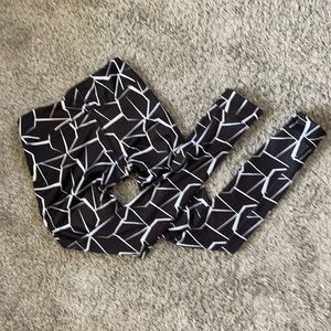 EUC Satva yoga pants